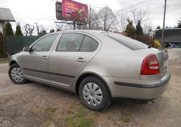 Skoda Octavia cena 12500 przebieg: 309000, rok produkcji 2008 z Ustka małe 22